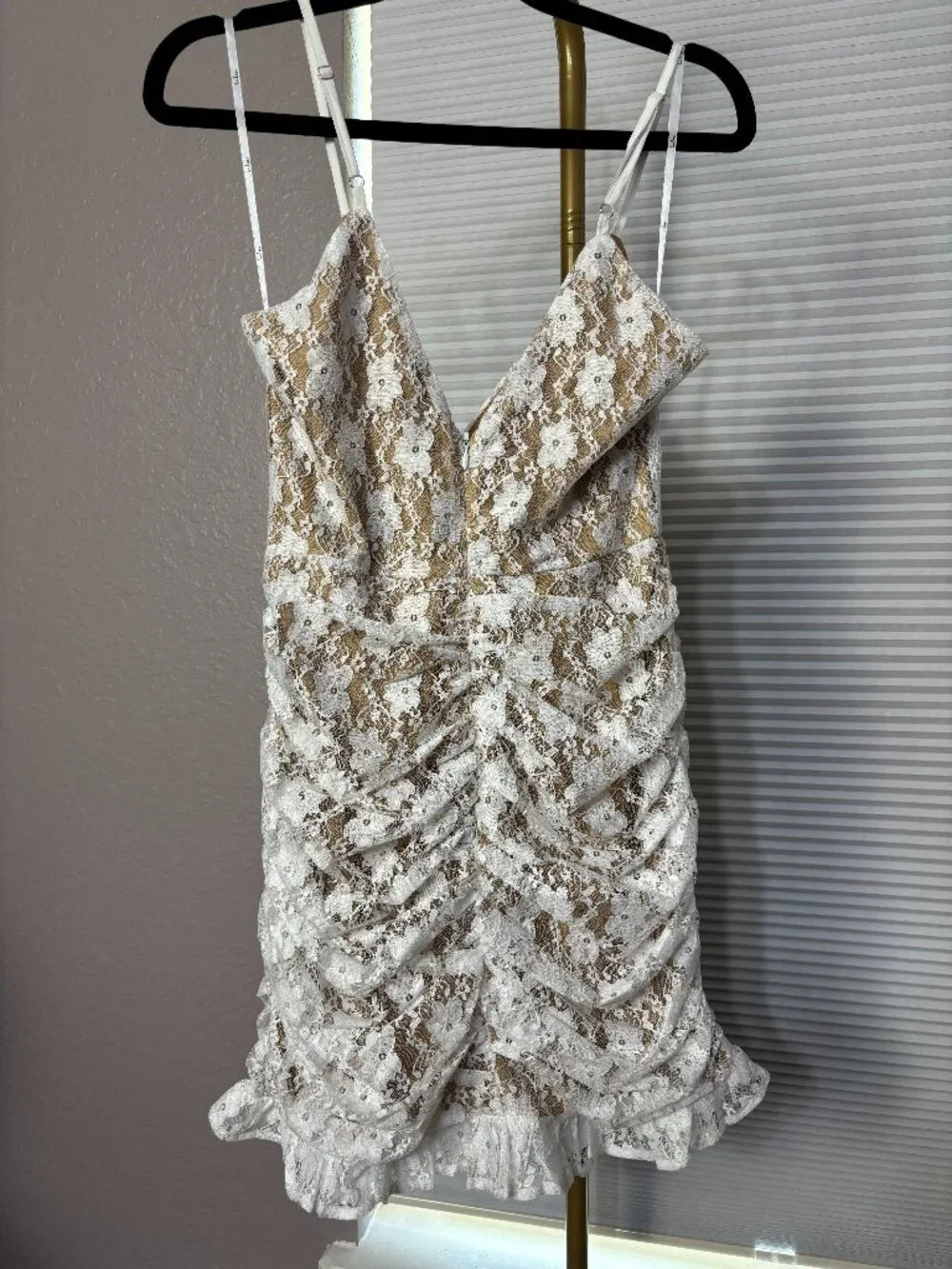 Lulus Frilled To Be Here White Lace Ruched Mini Dress Size Small - Picture 5 of 10